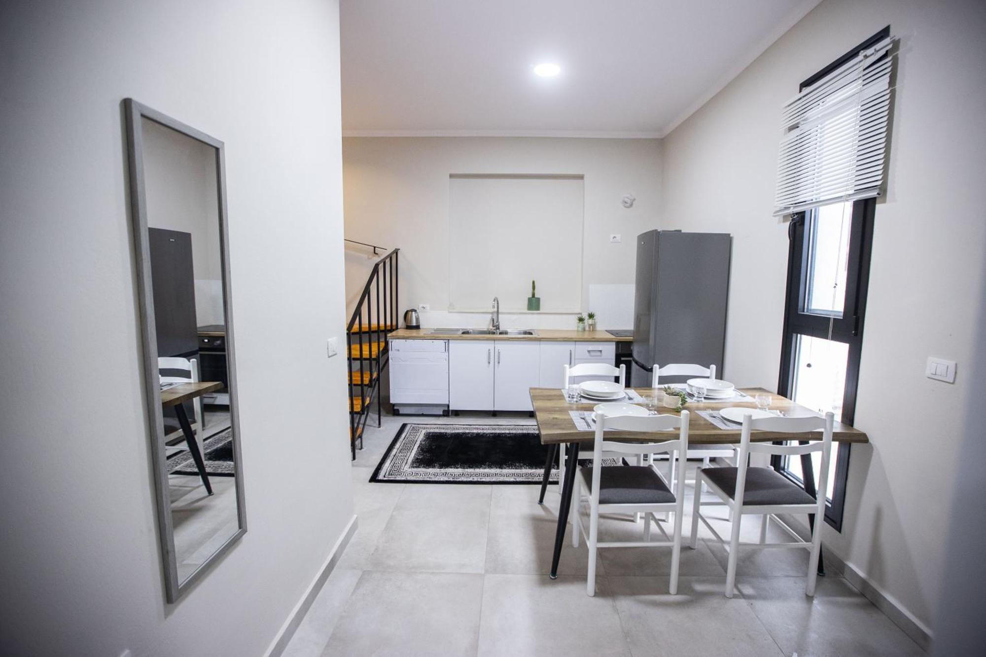 Eka Luxury Seaview * Vlorë